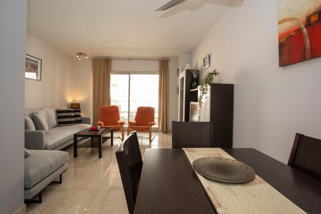 Apartment Aquamaris, 2 Dormitorios, By Bookindenia *